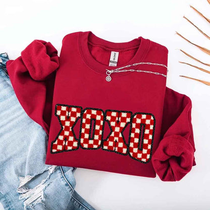 XOXO Checkered Valentine Sweatshirt – Furry Style Printed Sweater